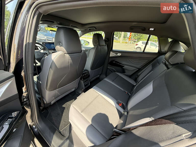 Внедорожник / Кроссовер Volkswagen ID.4 2023 в Киеве