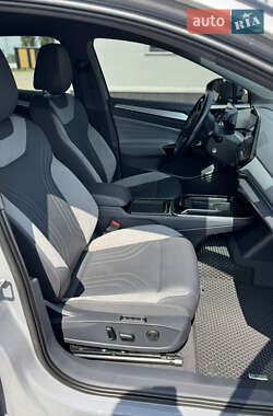 Внедорожник / Кроссовер Volkswagen ID.4 2021 в 