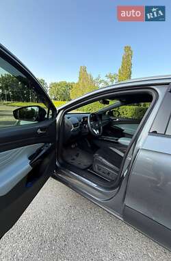 Внедорожник / Кроссовер Volkswagen ID.4 2021 в 