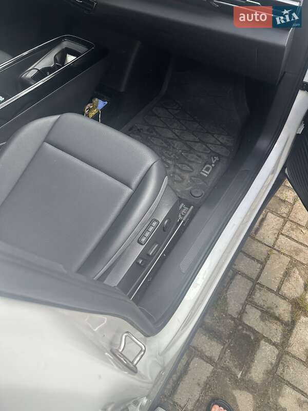 Внедорожник / Кроссовер Volkswagen ID.4 2023 в Одессе