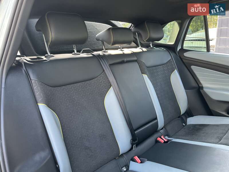 Позашляховик / Кросовер Volkswagen ID.4 2022 в Дніпрі фото 16 Позашляховик / Кросовер Volkswagen ID.4 2022 в Дніпрі