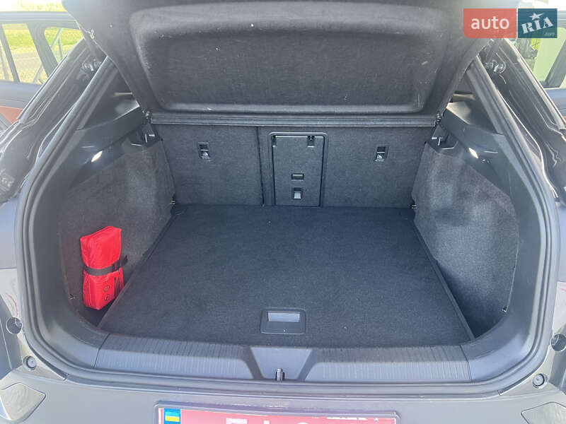 Позашляховик / Кросовер Volkswagen ID.4 2021 в Львові