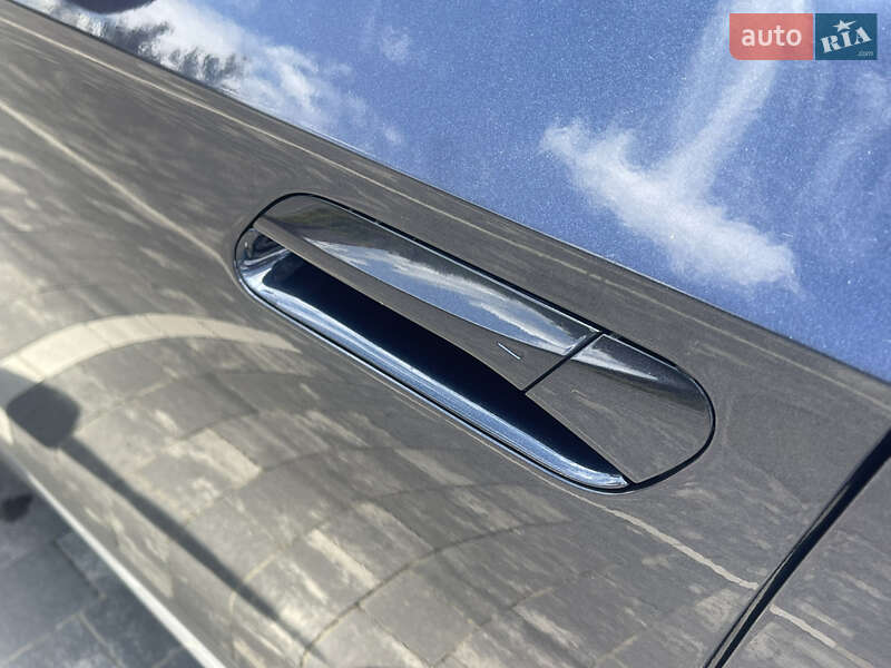 Позашляховик / Кросовер Volkswagen ID.4 2022 в Ужгороді
