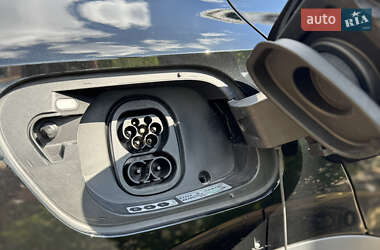 Позашляховик / Кросовер Volkswagen ID.4 2024 в 