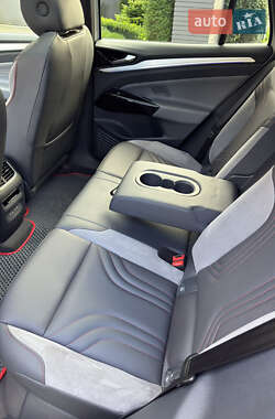 Внедорожник / Кроссовер Volkswagen ID.4 2023 в 