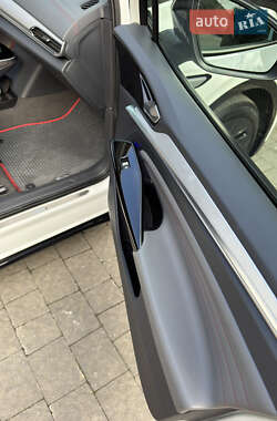 Внедорожник / Кроссовер Volkswagen ID.4 2023 в 