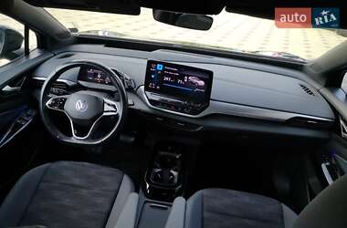 Внедорожник / Кроссовер Volkswagen ID.4 2022 в 
