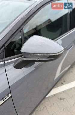 Внедорожник / Кроссовер Volkswagen ID.4 2023 в 