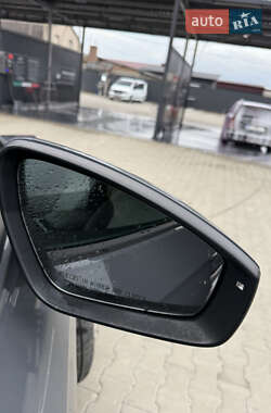 Внедорожник / Кроссовер Volkswagen ID.4 2023 в 