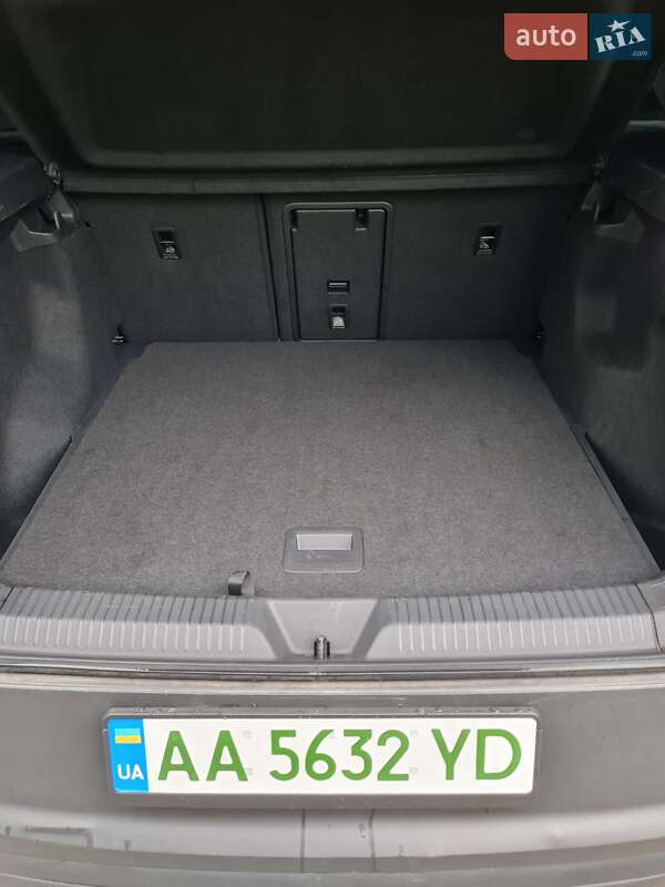 Позашляховик / Кросовер Volkswagen ID.4 2022 в Києві фото 11 Позашляховик / Кросовер Volkswagen ID.4 2022 в Києві