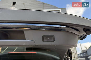 Внедорожник / Кроссовер Volkswagen ID.4 2021 в 