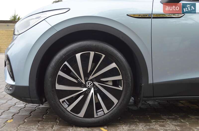 Позашляховик / Кросовер Volkswagen ID.4 2021 в Одесі