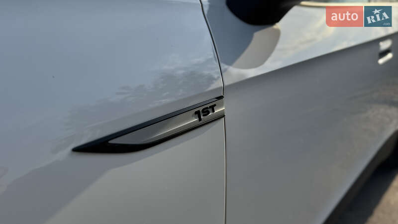 Внедорожник / Кроссовер Volkswagen ID.4 2021 в Ужгороде