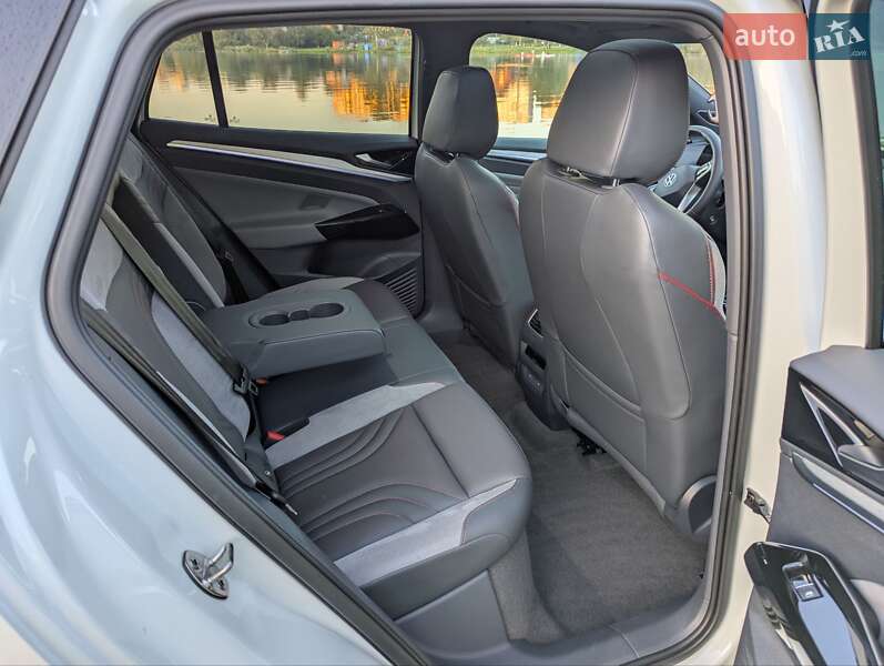 Внедорожник / Кроссовер Volkswagen ID.4 2023 в Виннице фото 25 Внедорожник / Кроссовер Volkswagen ID.4 2023 в Виннице