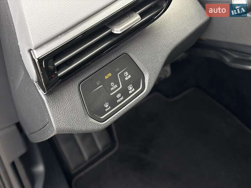 Внедорожник / Кроссовер Volkswagen ID.4 2021 в Львове фото 35 Внедорожник / Кроссовер Volkswagen ID.4 2021 в Львове