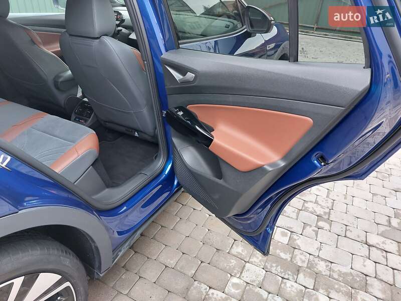 Внедорожник / Кроссовер Volkswagen ID.4 2021 в Тернополе