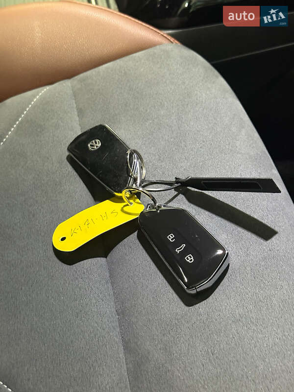 Внедорожник / Кроссовер Volkswagen ID.4 2021 в Зенькове