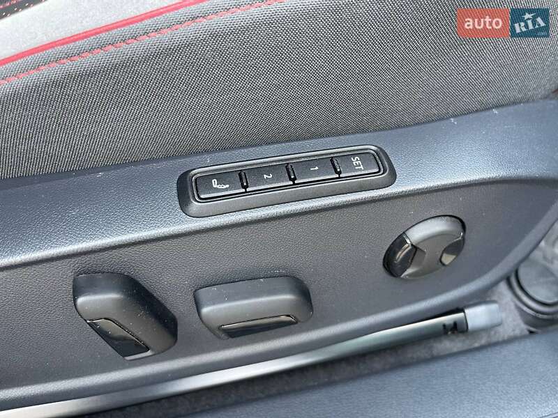 Внедорожник / Кроссовер Volkswagen ID.4 2021 в Львове фото 41 Внедорожник / Кроссовер Volkswagen ID.4 2021 в Львове