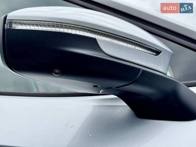 Внедорожник / Кроссовер Volkswagen ID.4 2023 в Хусте