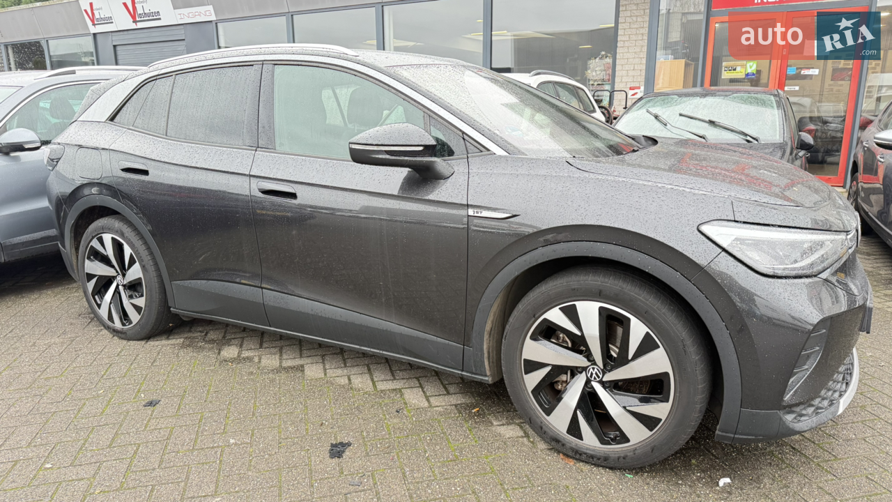 Пригнана з Голандіі. Продається по найкращій ціні 30 грудня ставимо на облік Торг