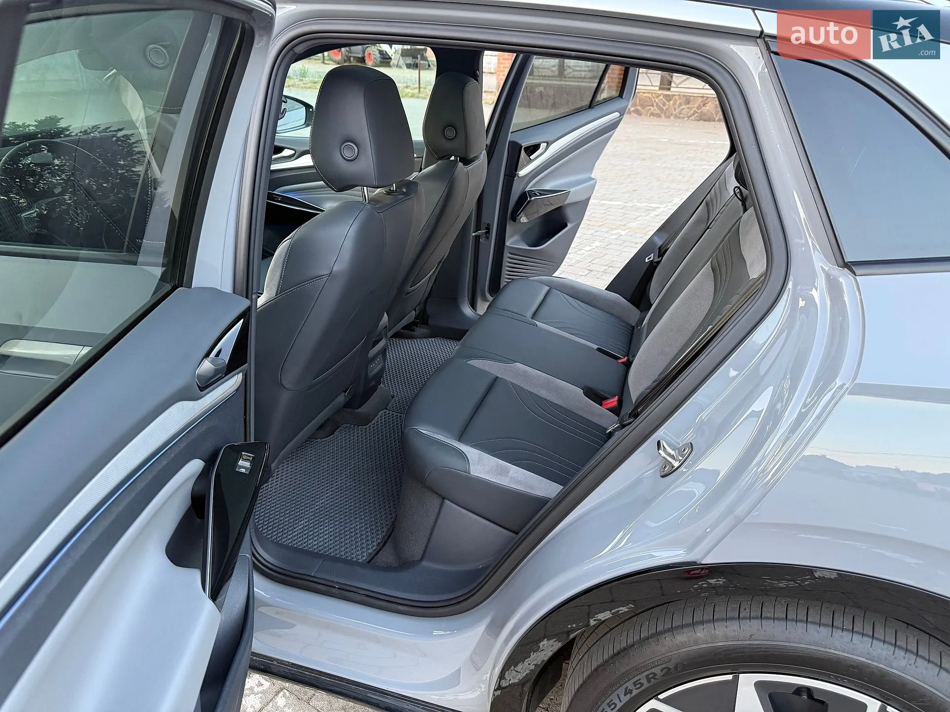 2023 Volkswagen ID.4 - мініатюра 9