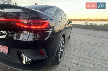 Внедорожник / Кроссовер Volkswagen ID.5 2023 в 