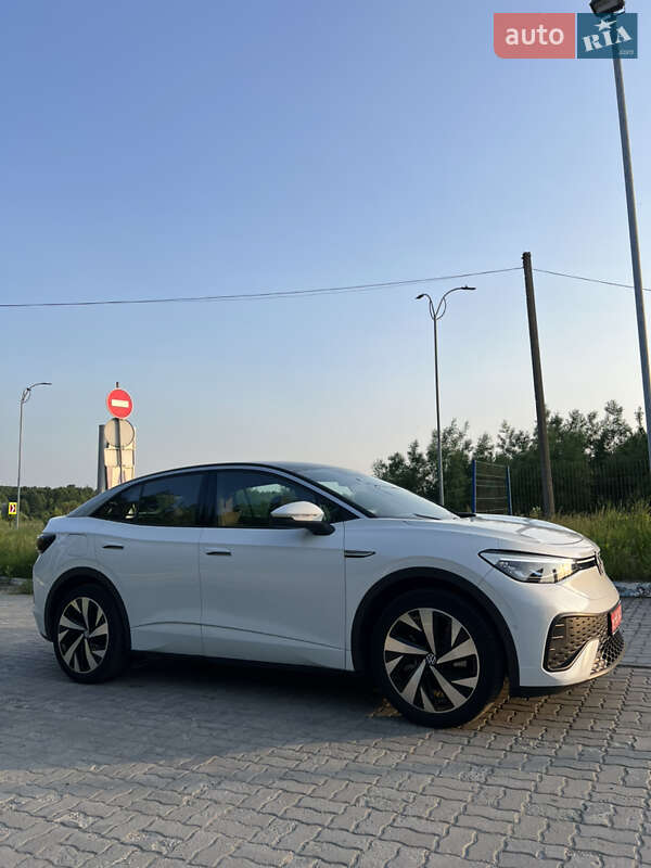 Внедорожник / Кроссовер Volkswagen ID.5 2023 в Тернополе