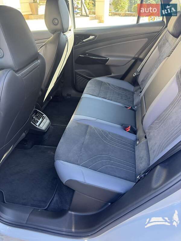 Внедорожник / Кроссовер Volkswagen ID.5 2023 в Львове