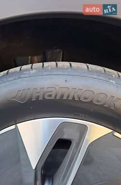 Внедорожник / Кроссовер Volkswagen ID.5 2023 в 