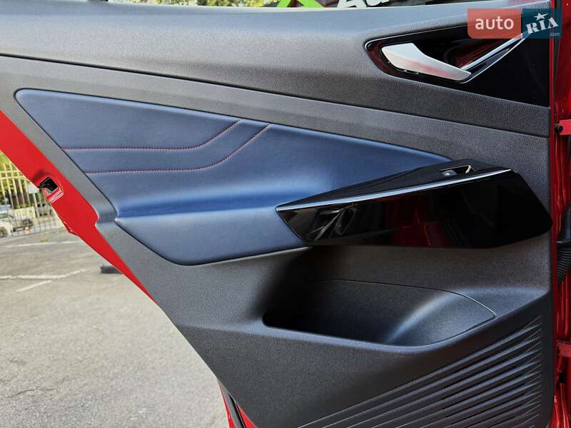 Внедорожник / Кроссовер Volkswagen ID.5 2022 в Киеве