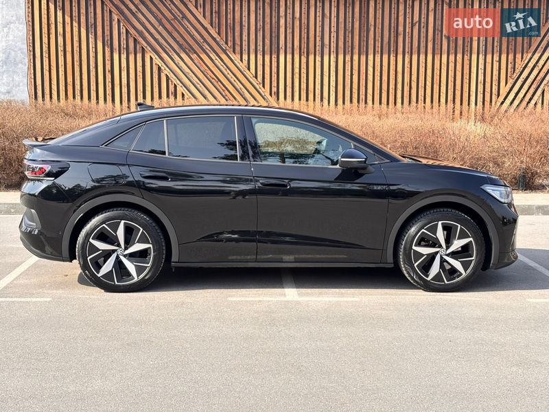 Внедорожник / Кроссовер Volkswagen ID.5 2023 в Киеве