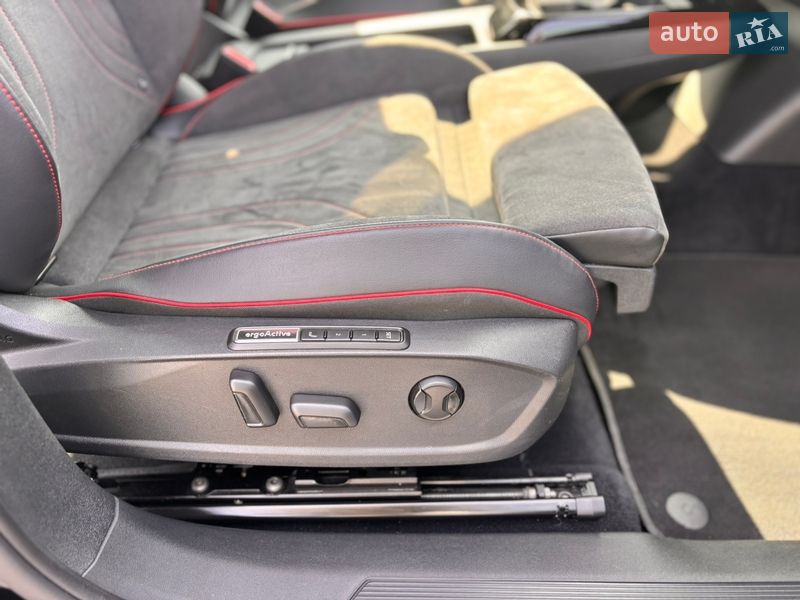 Внедорожник / Кроссовер Volkswagen ID.5 2023 в Киеве