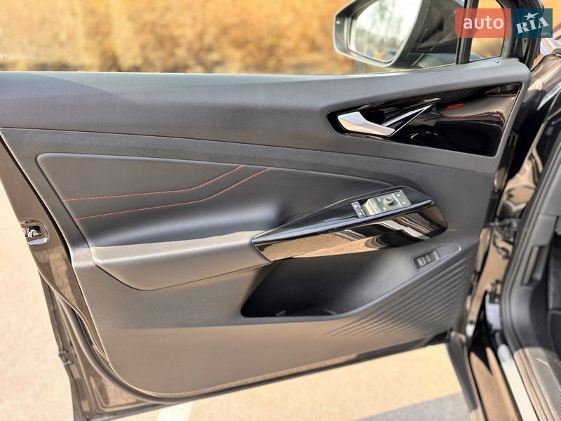 Внедорожник / Кроссовер Volkswagen ID.5 2023 в Киеве