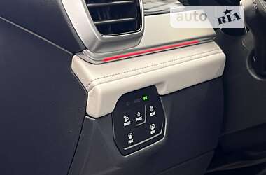 Позашляховик / Кросовер Volkswagen ID.6 Crozz 2022 в 