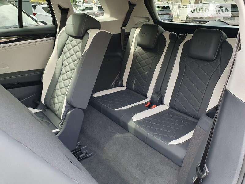 Внедорожник / Кроссовер Volkswagen ID.6 Crozz 2021 в Киеве