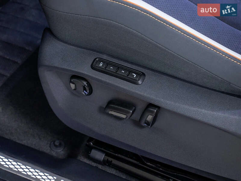 Внедорожник / Кроссовер Volkswagen ID.6 Crozz 2022 в Киеве