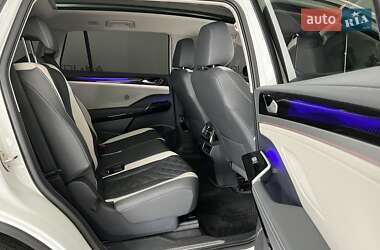 Внедорожник / Кроссовер Volkswagen ID.6 Crozz 2022 в 