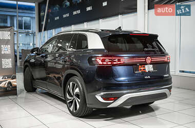 Позашляховик / Кросовер Volkswagen ID.6 Crozz 2021 в 