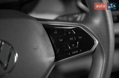 Позашляховик / Кросовер Volkswagen ID.6 Crozz 2021 в 