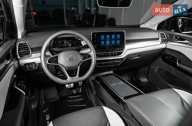 Позашляховик / Кросовер Volkswagen ID.6 Crozz 2021 в 