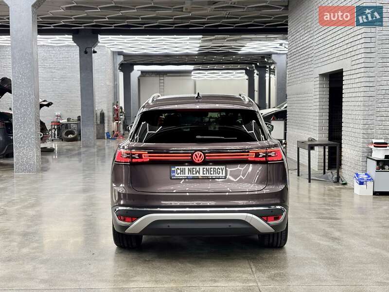 Позашляховик / Кросовер Volkswagen ID.6 Crozz 2022 в Києві
