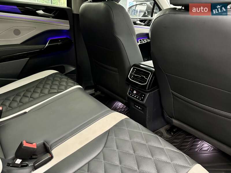 Позашляховик / Кросовер Volkswagen ID.6 Crozz 2022 в Києві