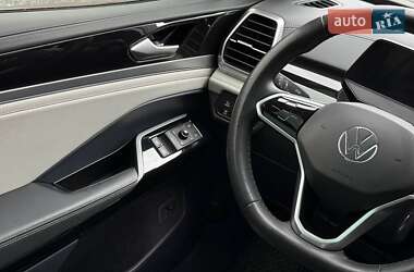 Внедорожник / Кроссовер Volkswagen ID.6 Crozz 2021 в 