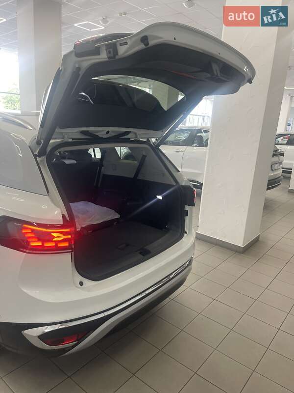 Внедорожник / Кроссовер Volkswagen ID.6 Crozz 2024 в Киеве