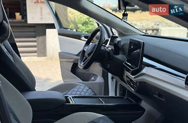 Внедорожник / Кроссовер Volkswagen ID.6 Crozz 2023 в 