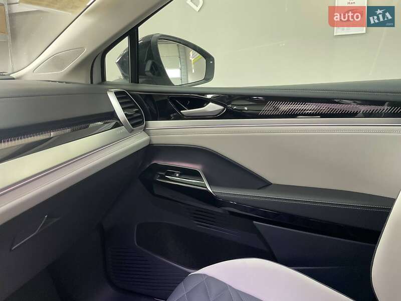 Внедорожник / Кроссовер Volkswagen ID.6 Crozz 2024 в Киеве