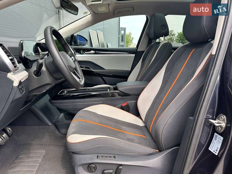 Позашляховик / Кросовер Volkswagen ID.6 Crozz 2022 в Києві