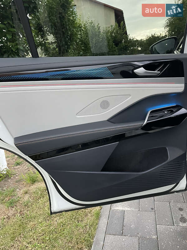 Внедорожник / Кроссовер Volkswagen ID.6 Crozz 2022 в Ровно