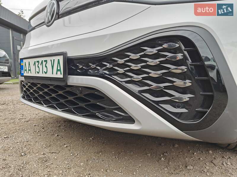 Внедорожник / Кроссовер Volkswagen ID.6 Crozz 2021 в Киеве фото 11 Внедорожник / Кроссовер Volkswagen ID.6 Crozz 2021 в Киеве