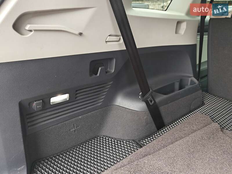 Внедорожник / Кроссовер Volkswagen ID.6 Crozz 2021 в Киеве фото 55 Внедорожник / Кроссовер Volkswagen ID.6 Crozz 2021 в Киеве